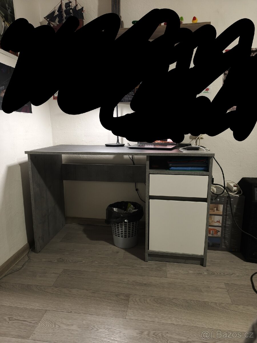 Psací stůl - 2