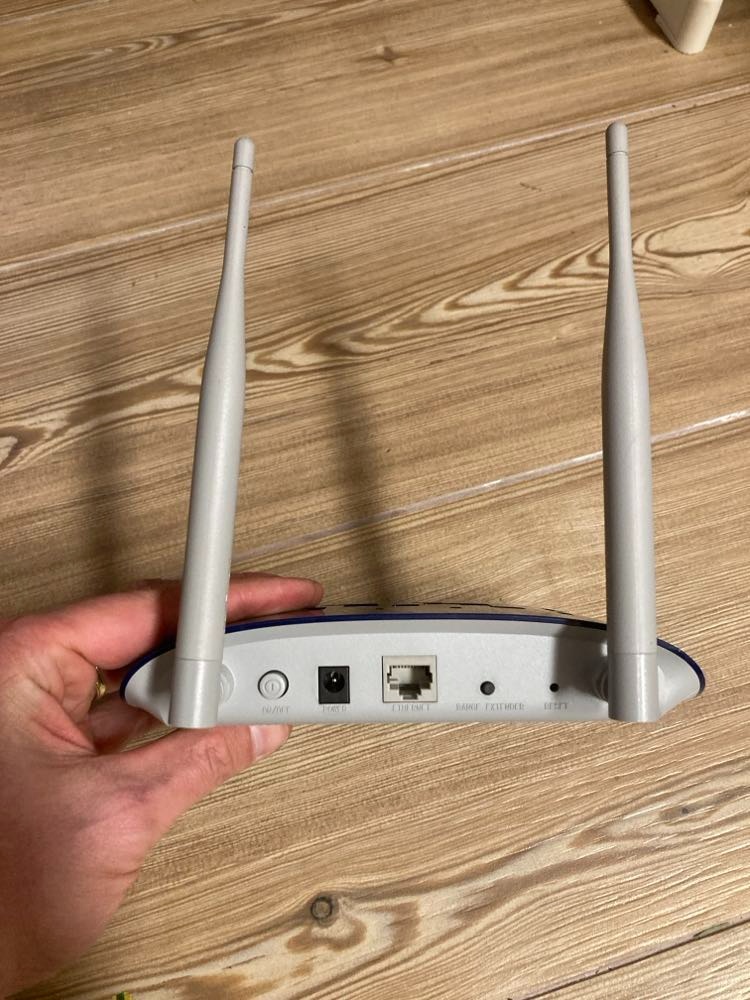 Wifi modem / router TP-Link TL-WA830RE - 2