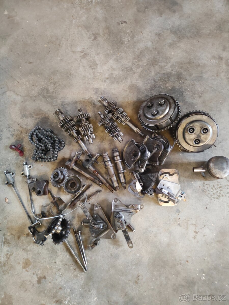 Díly motoru Jawa 250 - 2