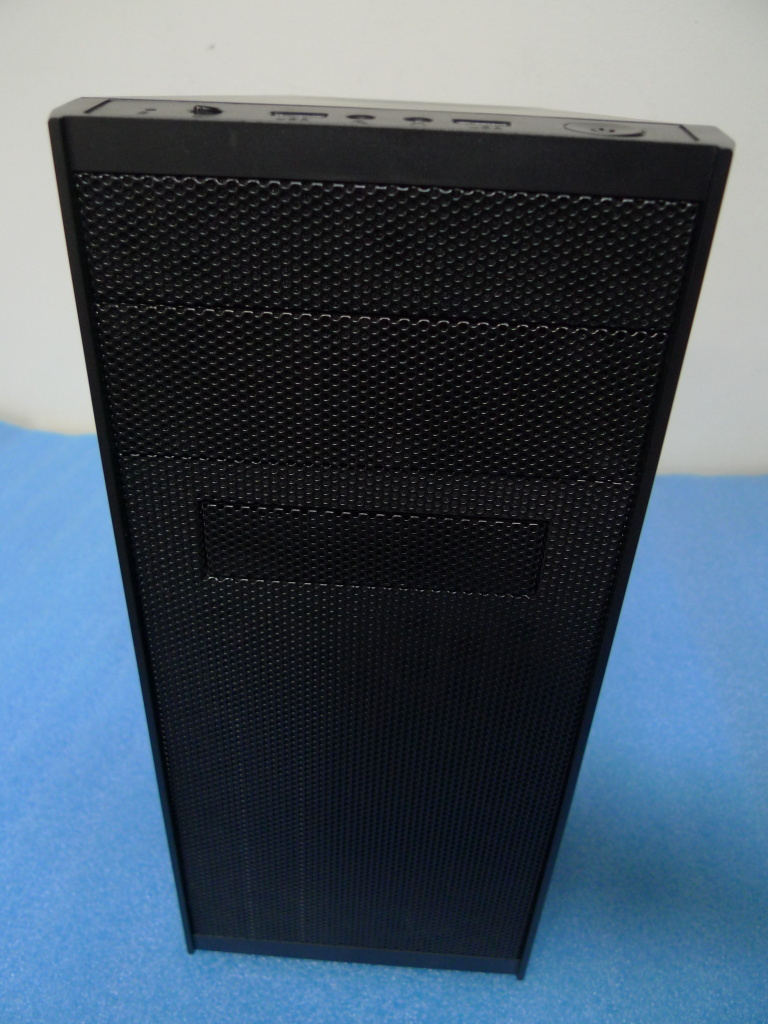 Multimediální 2. Jádro Intel 3GHz SSD+500GB 4GB nVidia710 HD - 2