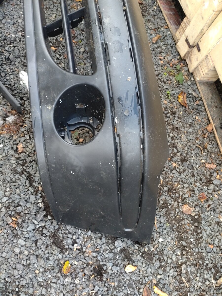 Přední nárazník Renault Megane I - 2