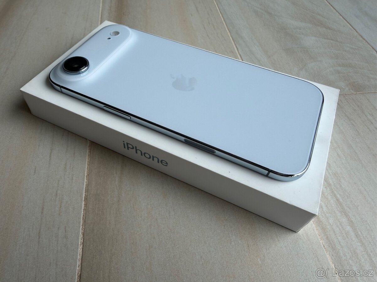 Apple iPhone Air 256GB - 2