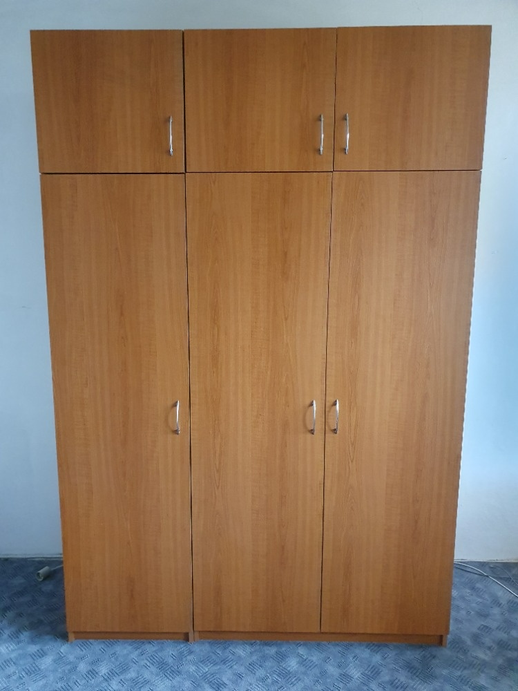 Šatní skříň - 2