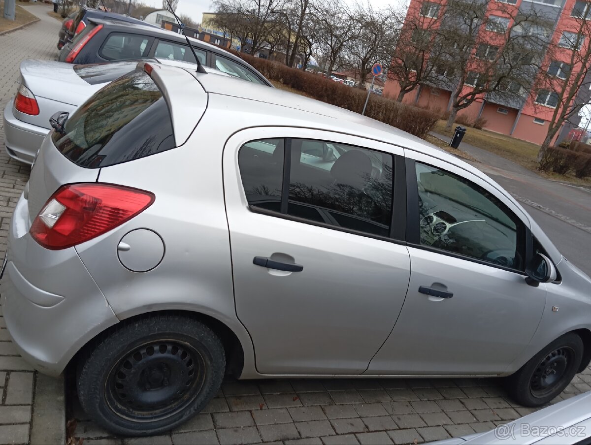 Opel Corsa - 2