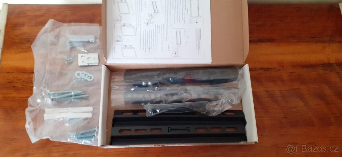 Držák TV na stěnu Connect IT - 2