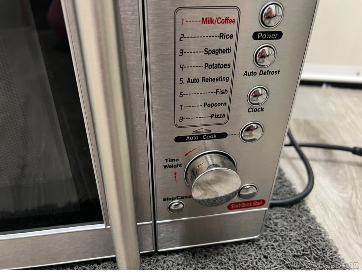 Mikrovlnná trouba Baumatic - 2