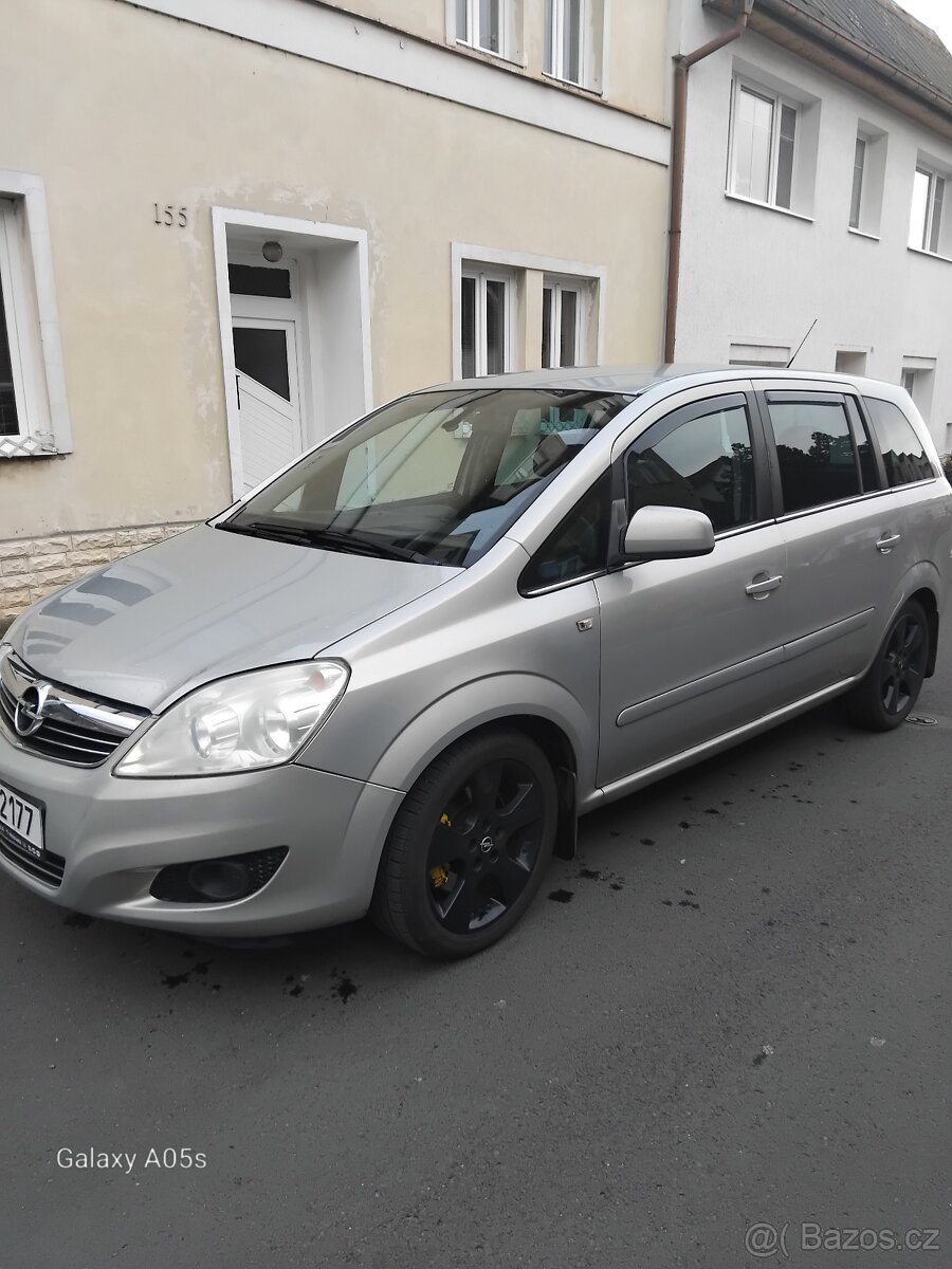 Opel Zafira - 2
