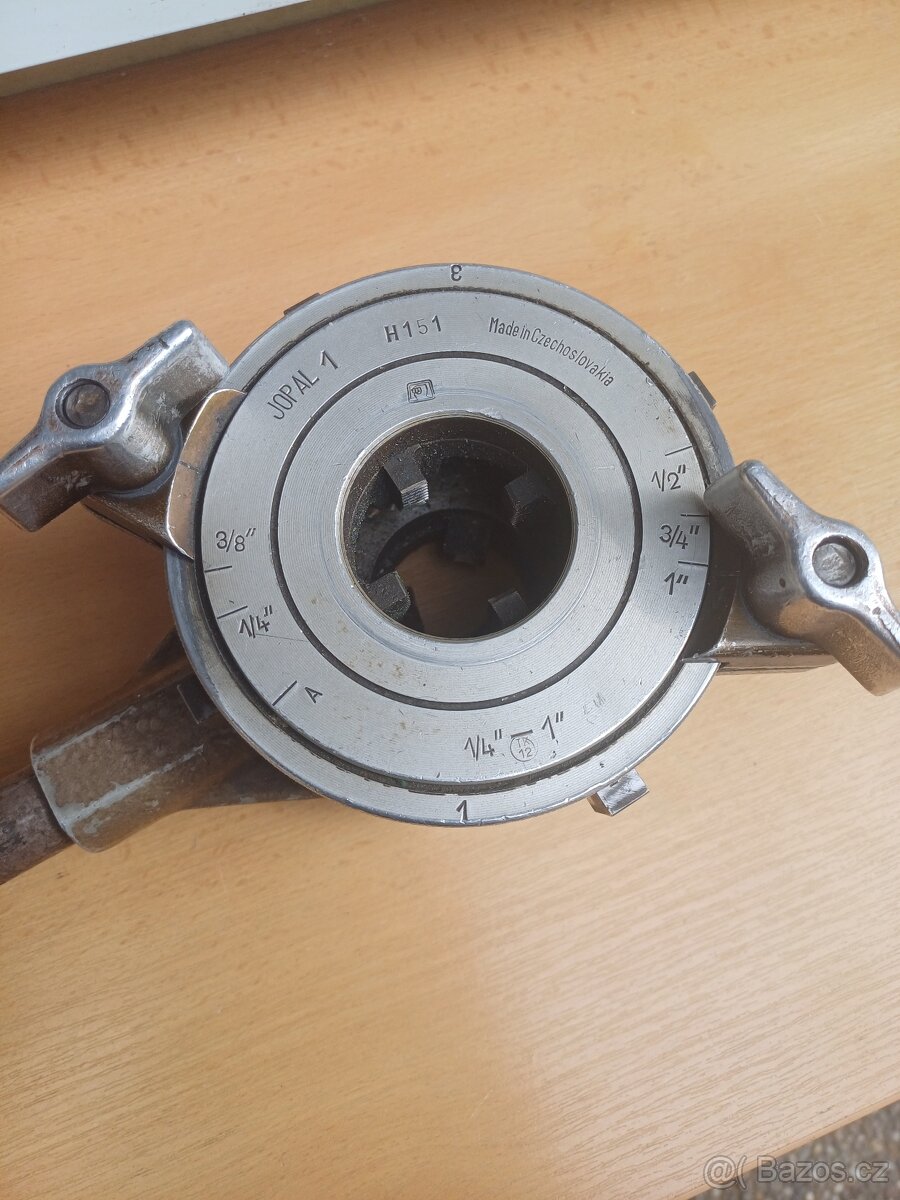 Závitořezná hlava - 2