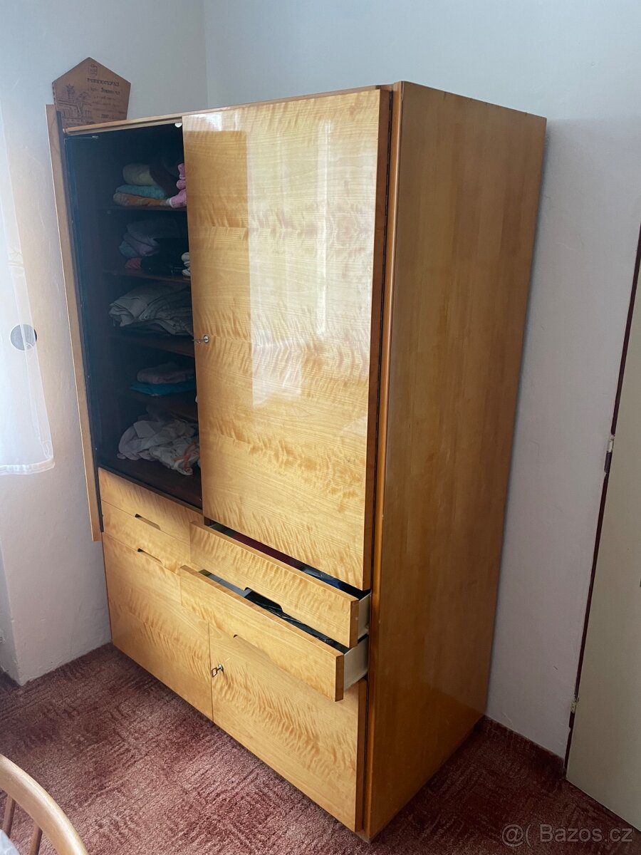 Šatní skříně - 2