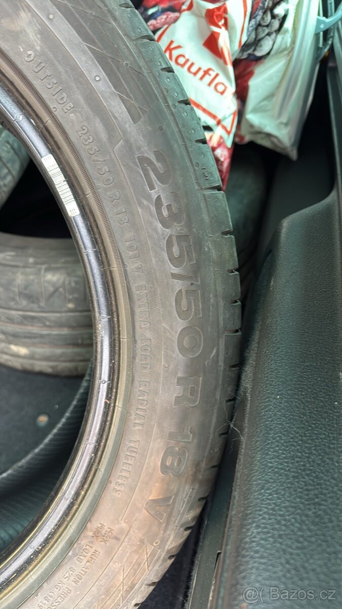 Sada pneu 235/50 r18 - 2
