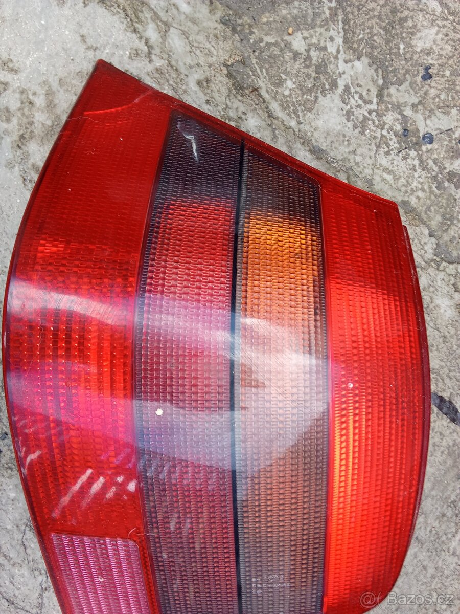zadní lampa golf4 - 2