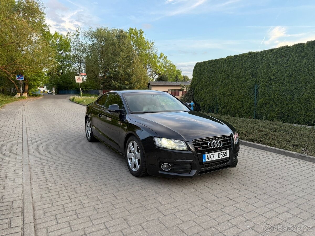 Audi A5 3.0TDi 3x S-Line Manuál - 2