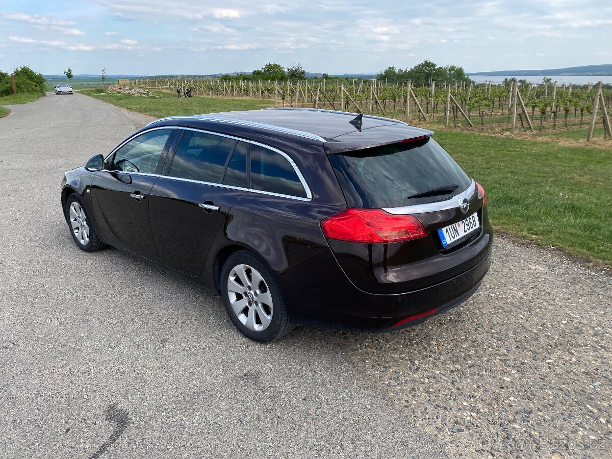 Opel Insignia 2.0cdti 118kw-kompletní servis - 2