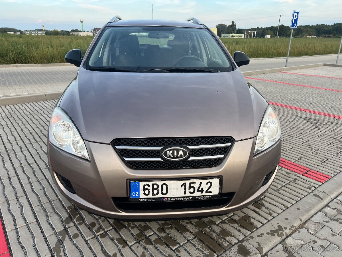 Kia Ceed 1.4 kombi - 2