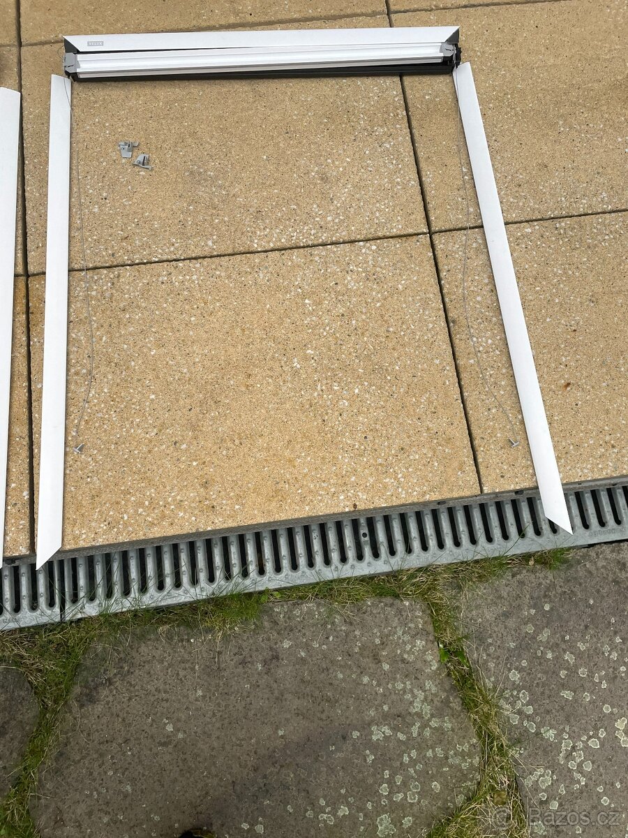 Zastiňovací žaluzie/roleta Velux - 2