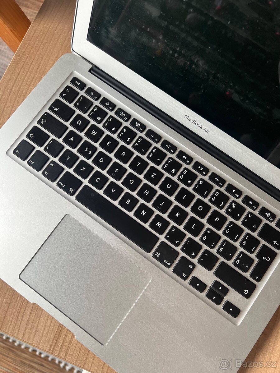 MacBook Air 12.7.6 (13 inch, Early 2015) - 2