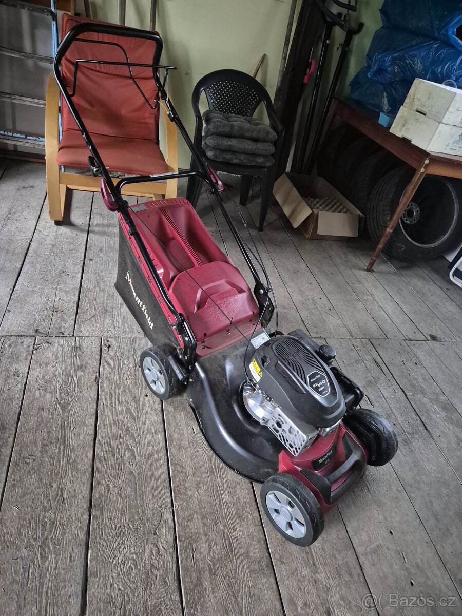 Benzinová sekačka s pojezdem CP1 484 S - 2