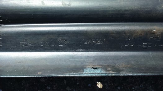 Zadní nárazník Nissan Almera do 2002 - 2