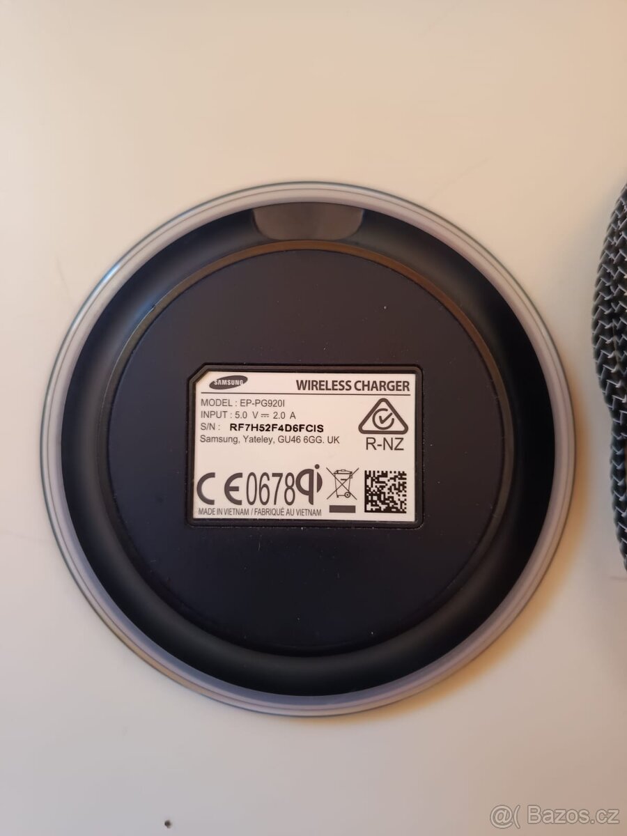 Bezdrátová nabíječka Samsung - 2