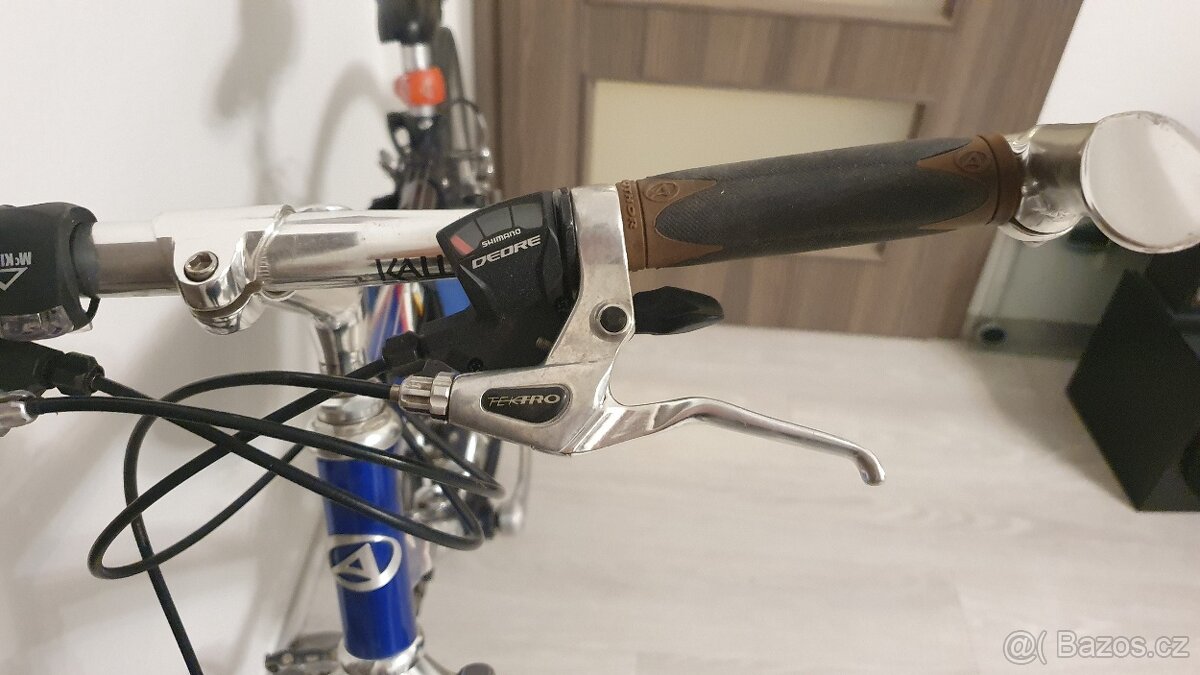 Trekové kolo AUTHOR - 2