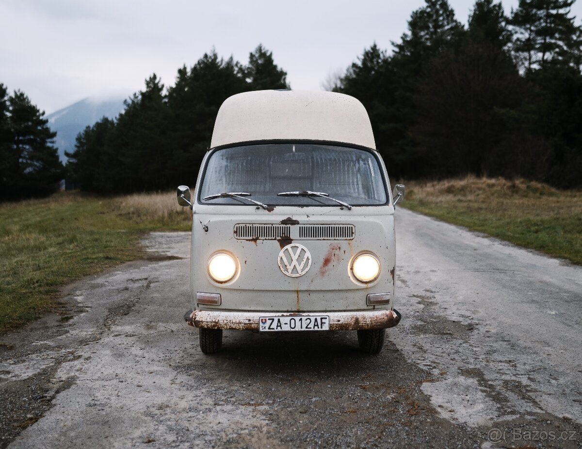VW T2a Highroof - 2