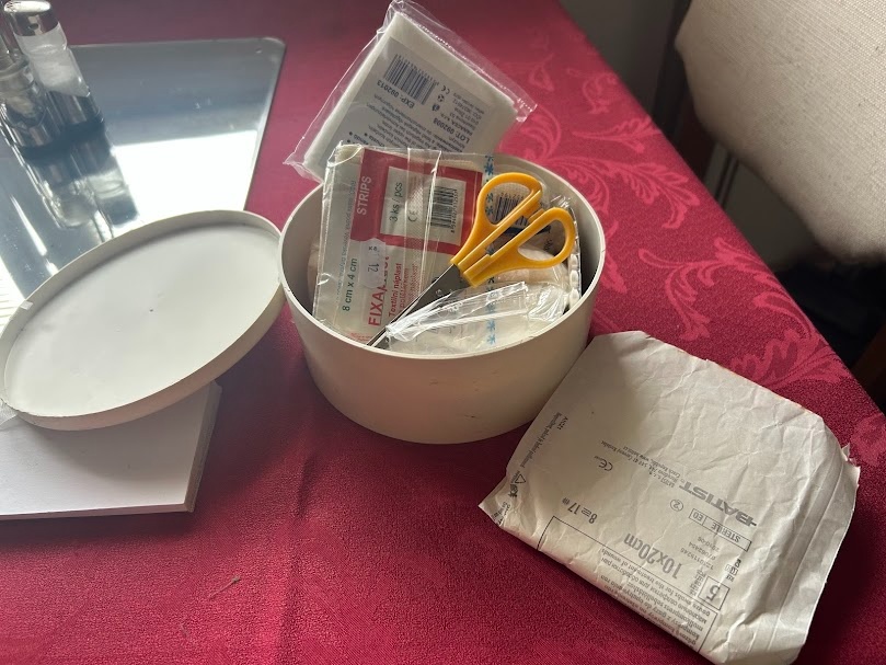 retro autolékárnička značky Agba doplněk aut ČSSR - 2