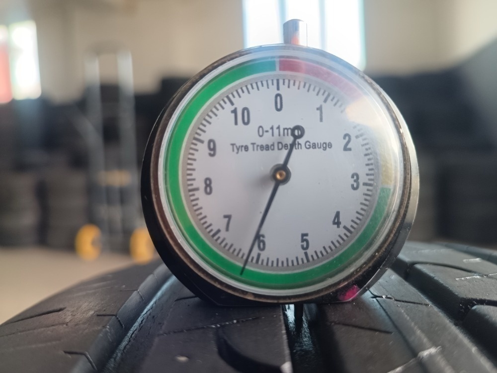 215/60 R17 GOODYEAR (4618) - 2