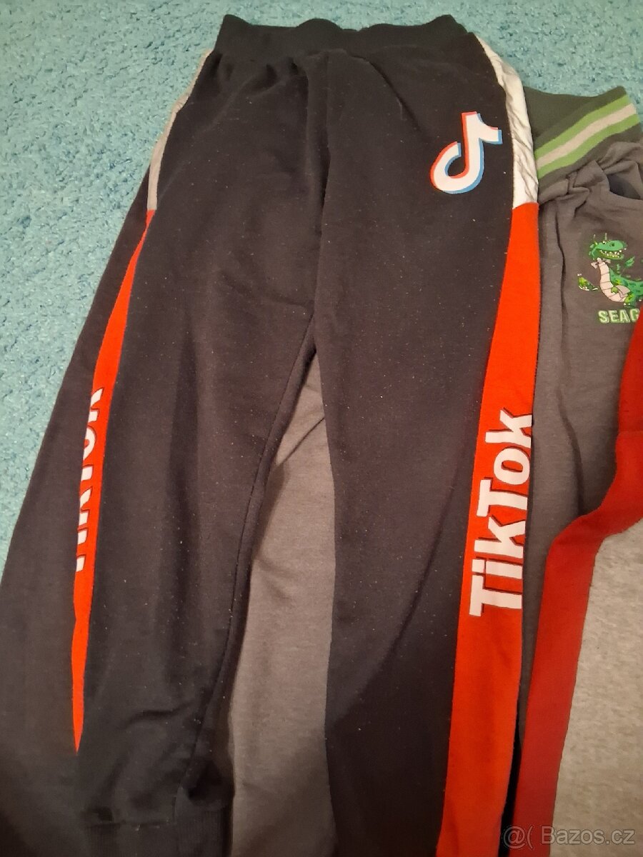 6 ks chlapecké tepláky 116-134 - 2