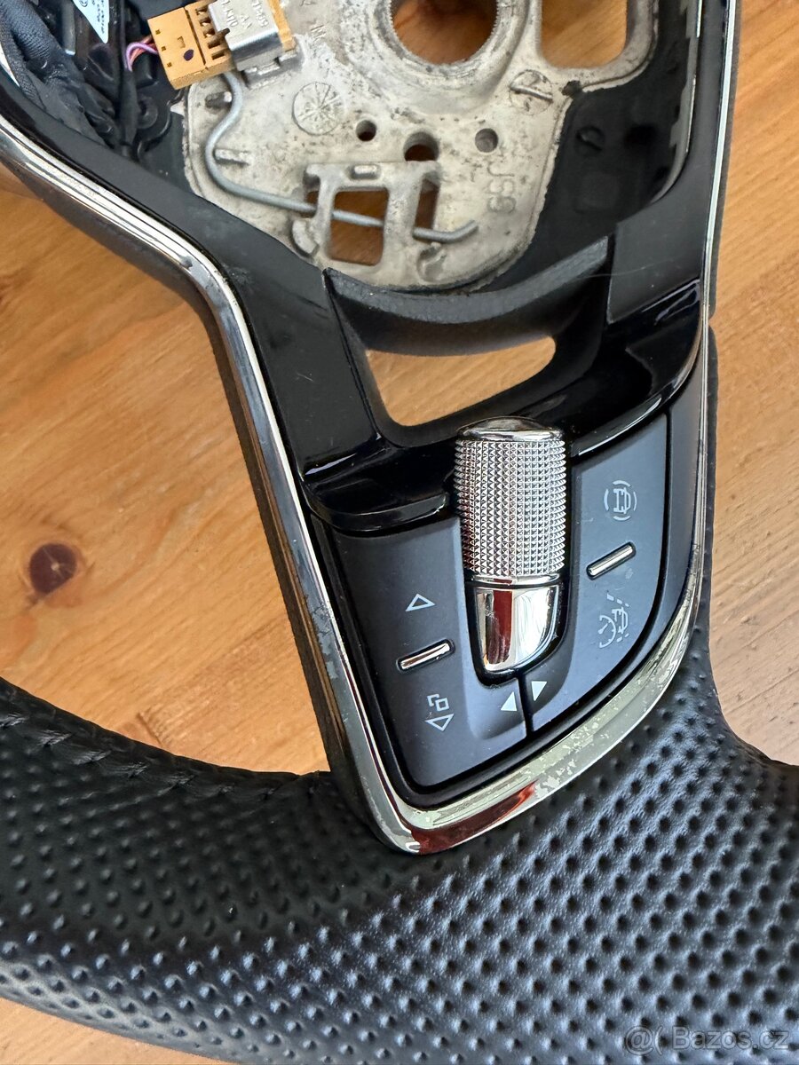 Sportovni volant Skoda - 2