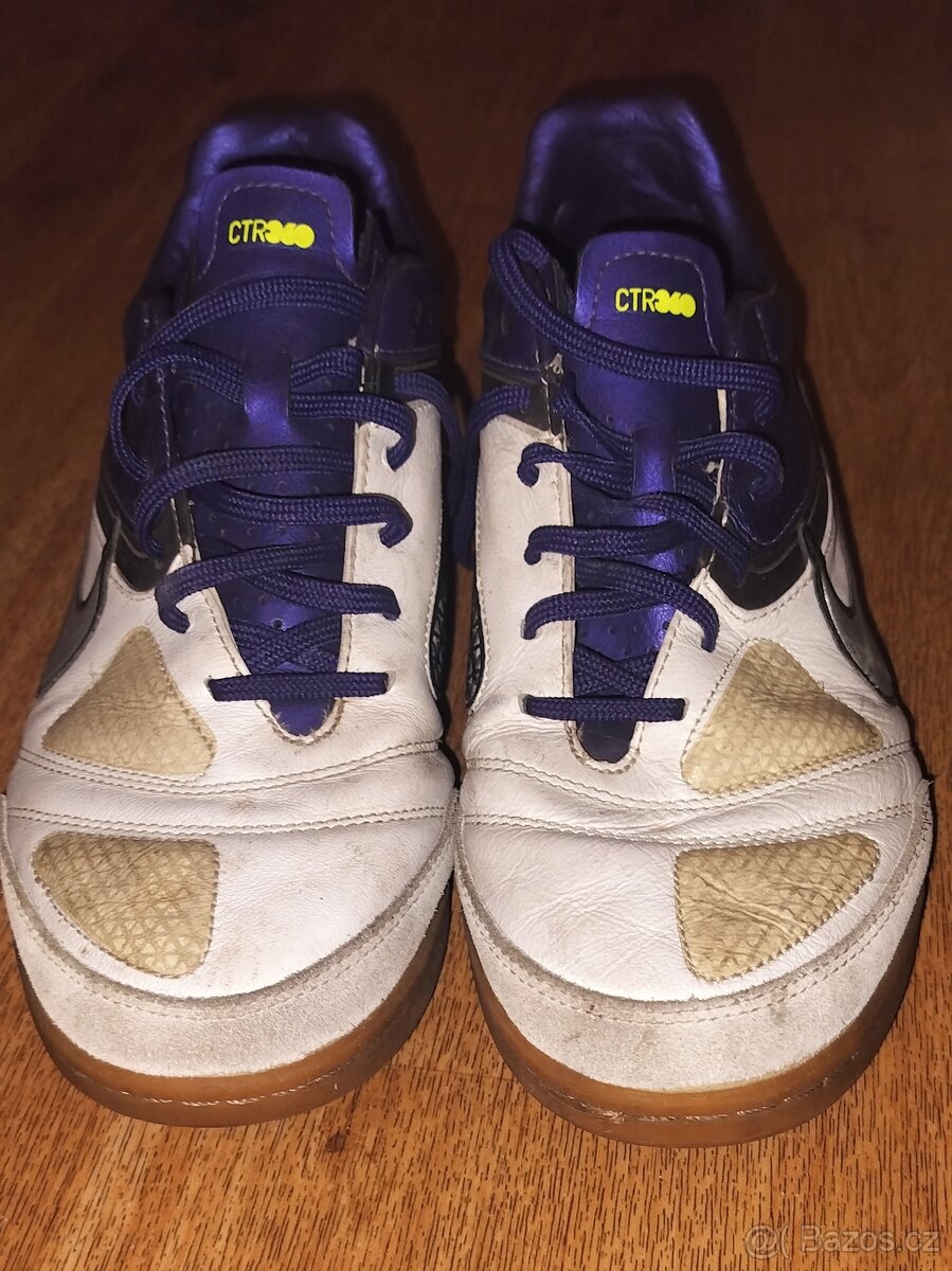Halové boty Nike. - 2