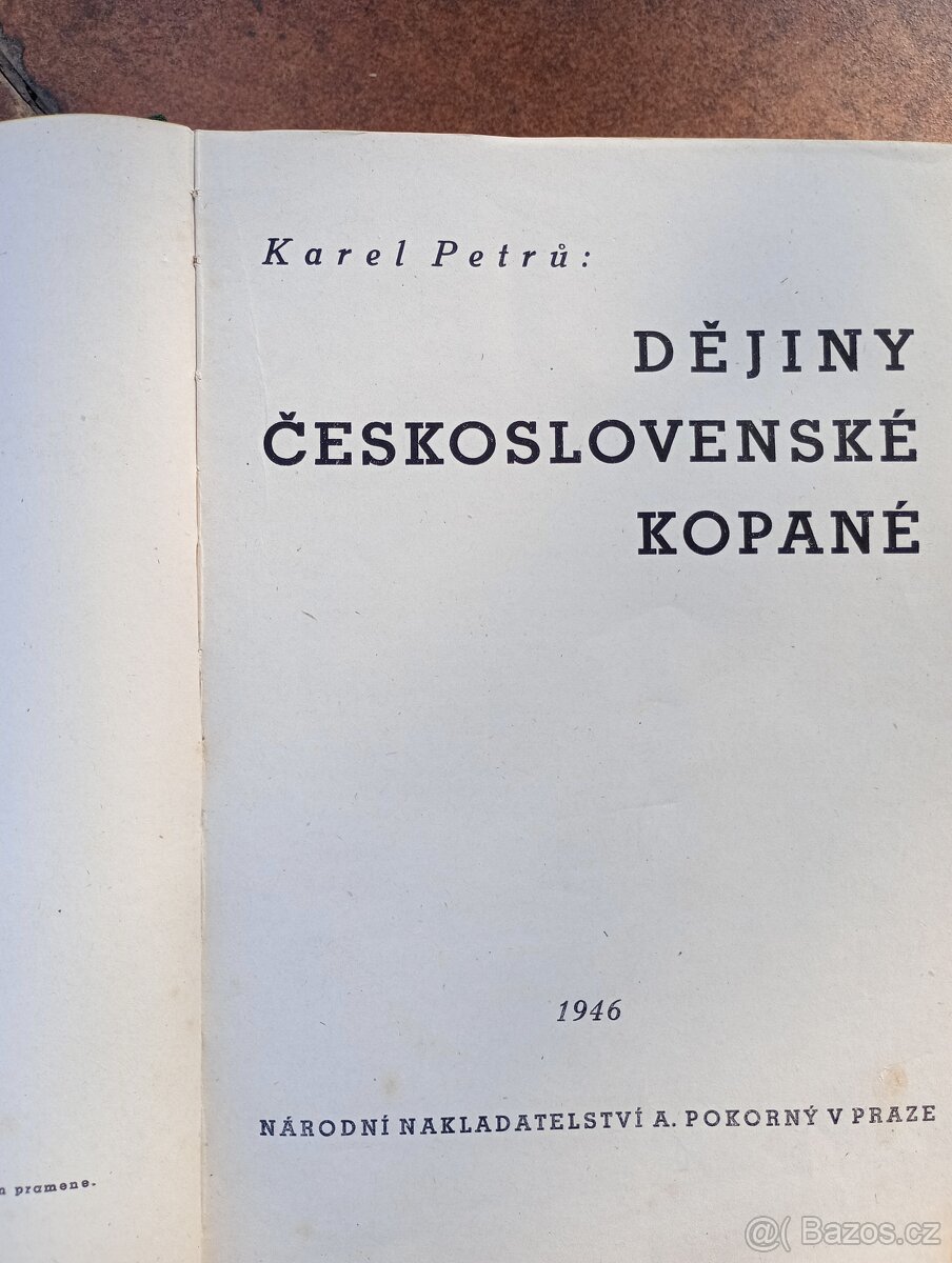 Kniha- historie kopané - 2