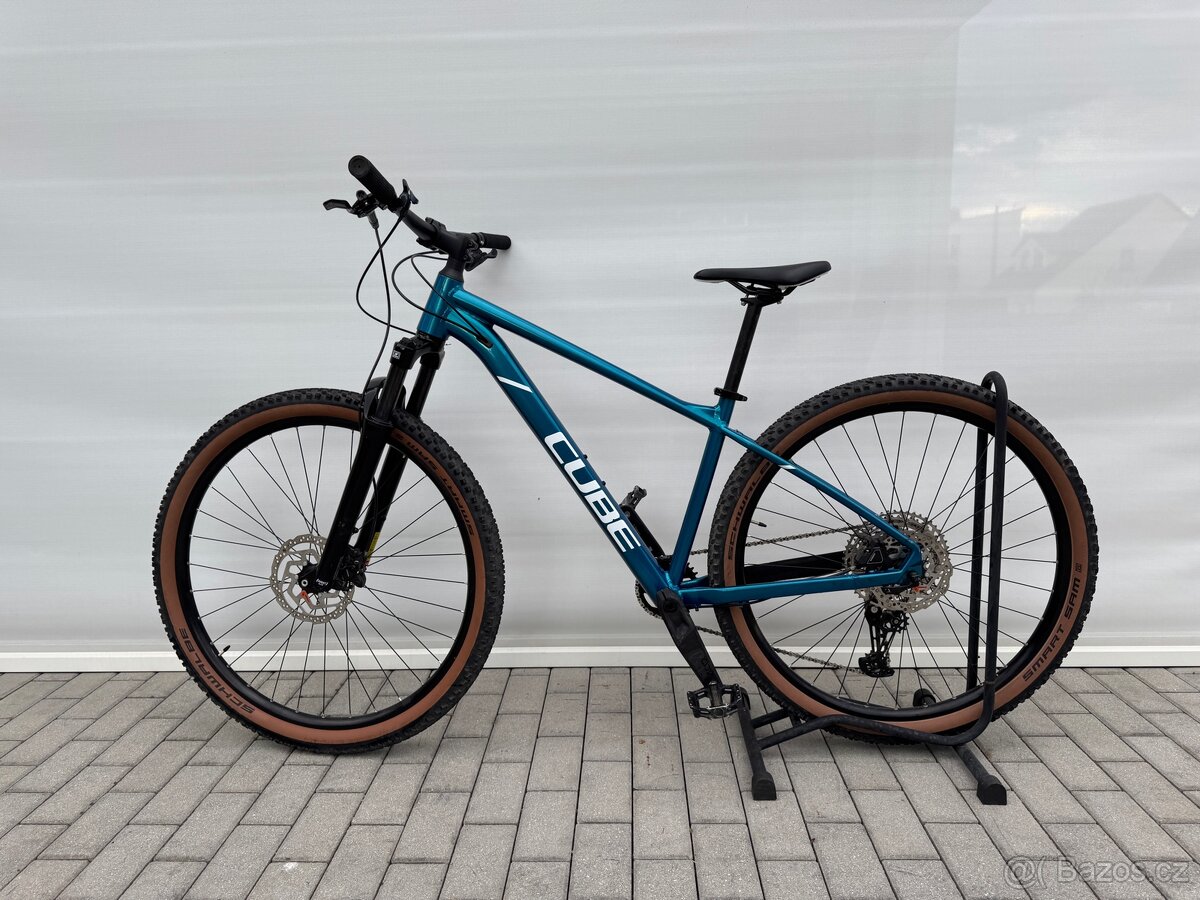 Cube Attention Pro 2025 velikost M - 2