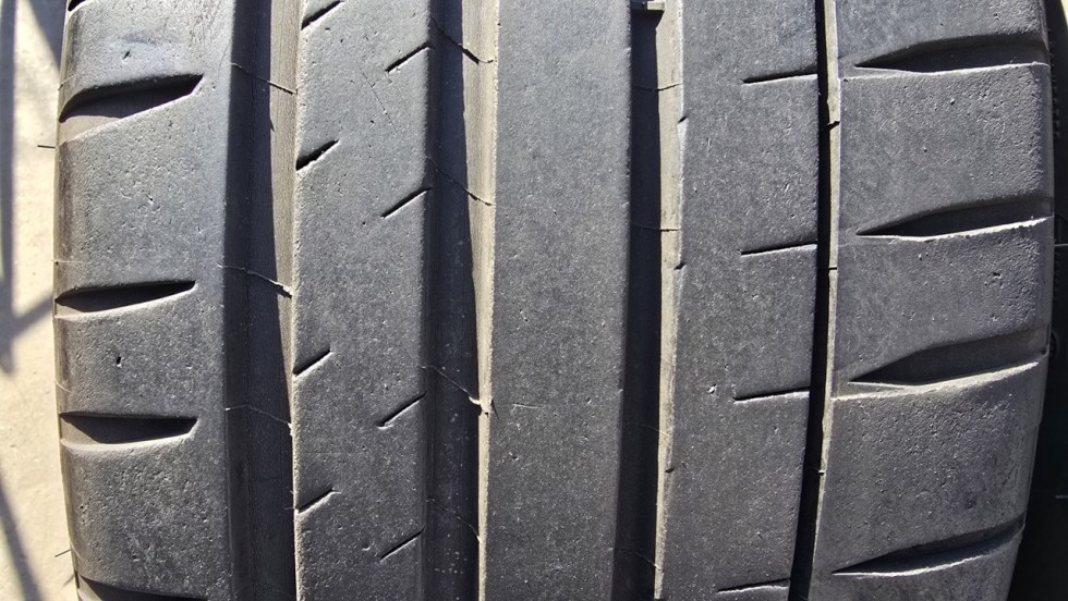 Letní pneu 225/40/19 Michelin - 2