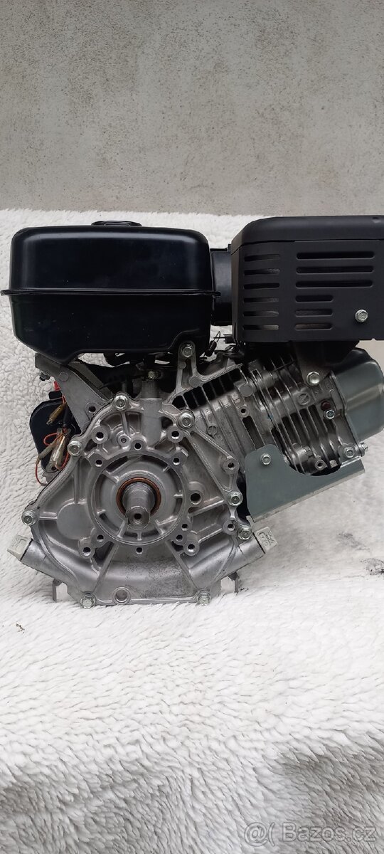 Motor subaru ex 40 - 2