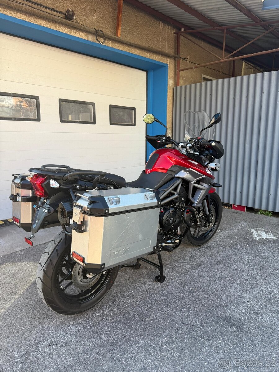 Triumph Tiger 800 XRT - 2