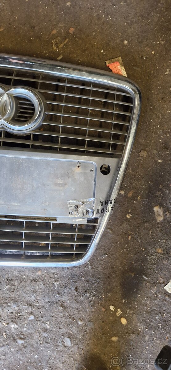 Maska gril audi A6 4F 4F0853651 - 2