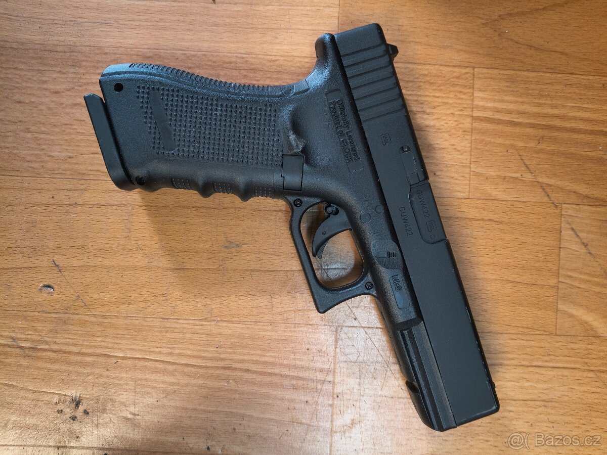 Airsoftová zbraň - 2