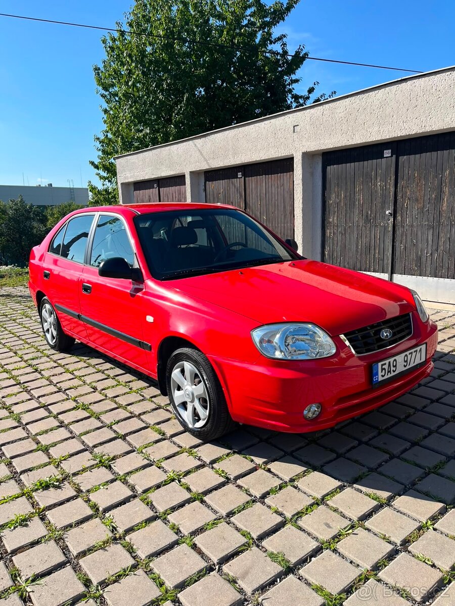 Hyundai Asscent - 2
