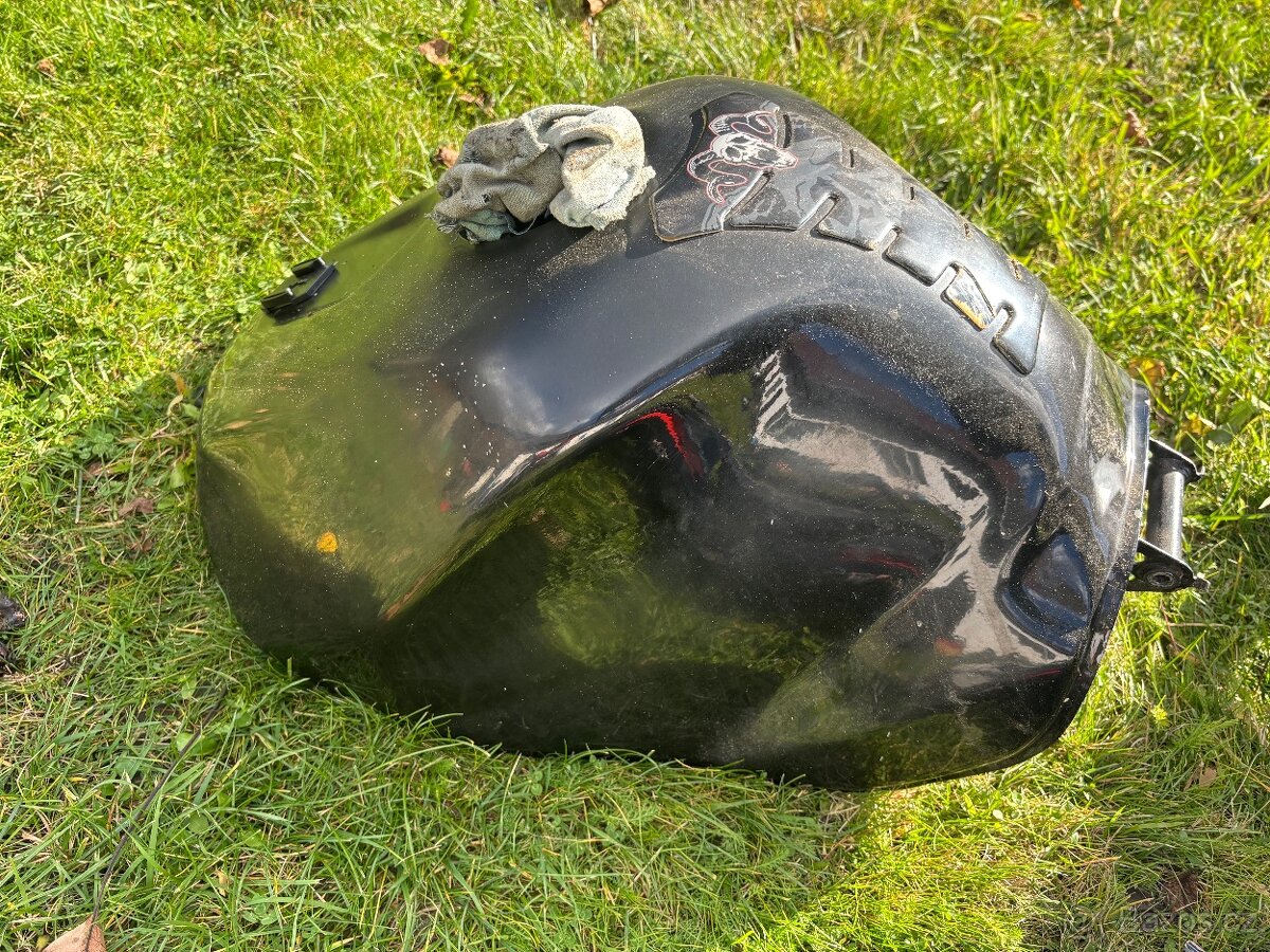 Nadrz na Suzuki Gsxr 1000 03-04 - 2