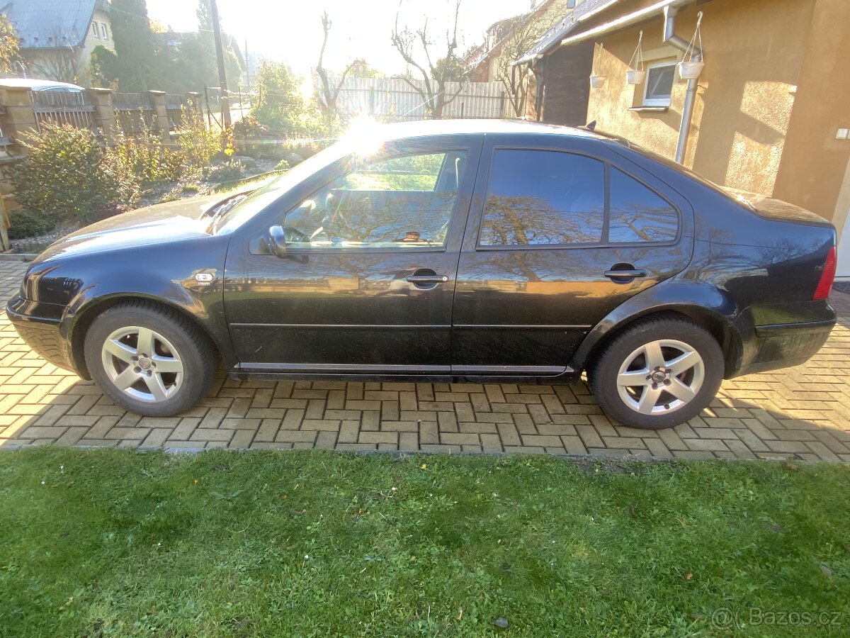 Volkswagen Bora, 1.6i, 16V - STK do září 2027 - 2