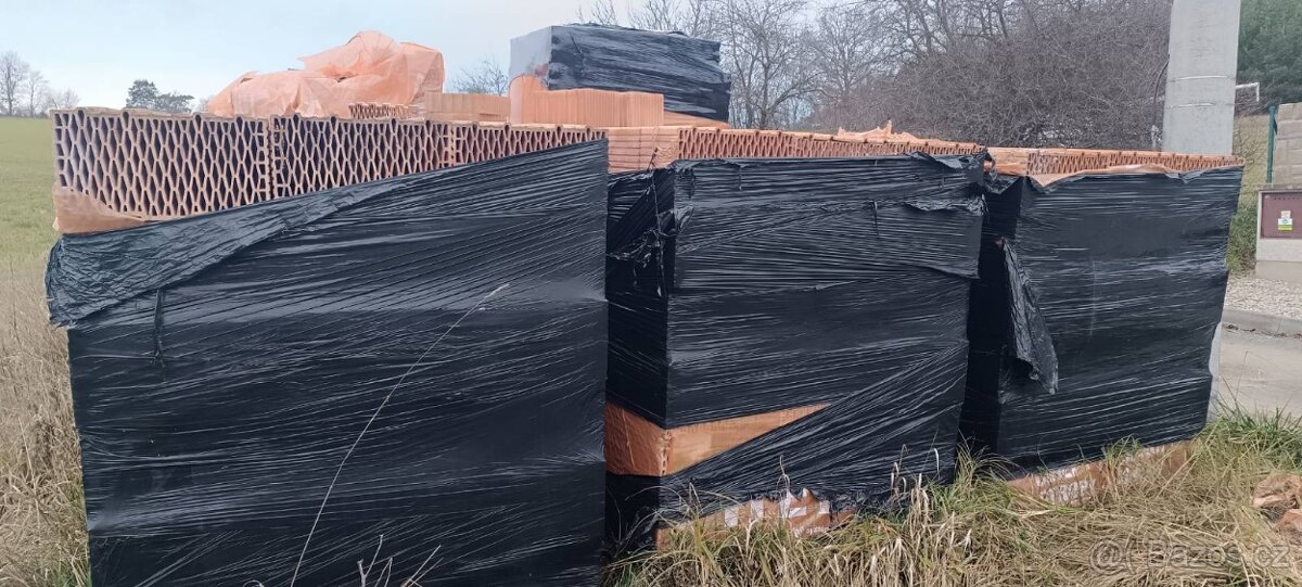 Cihla Heluz více druhů - 2