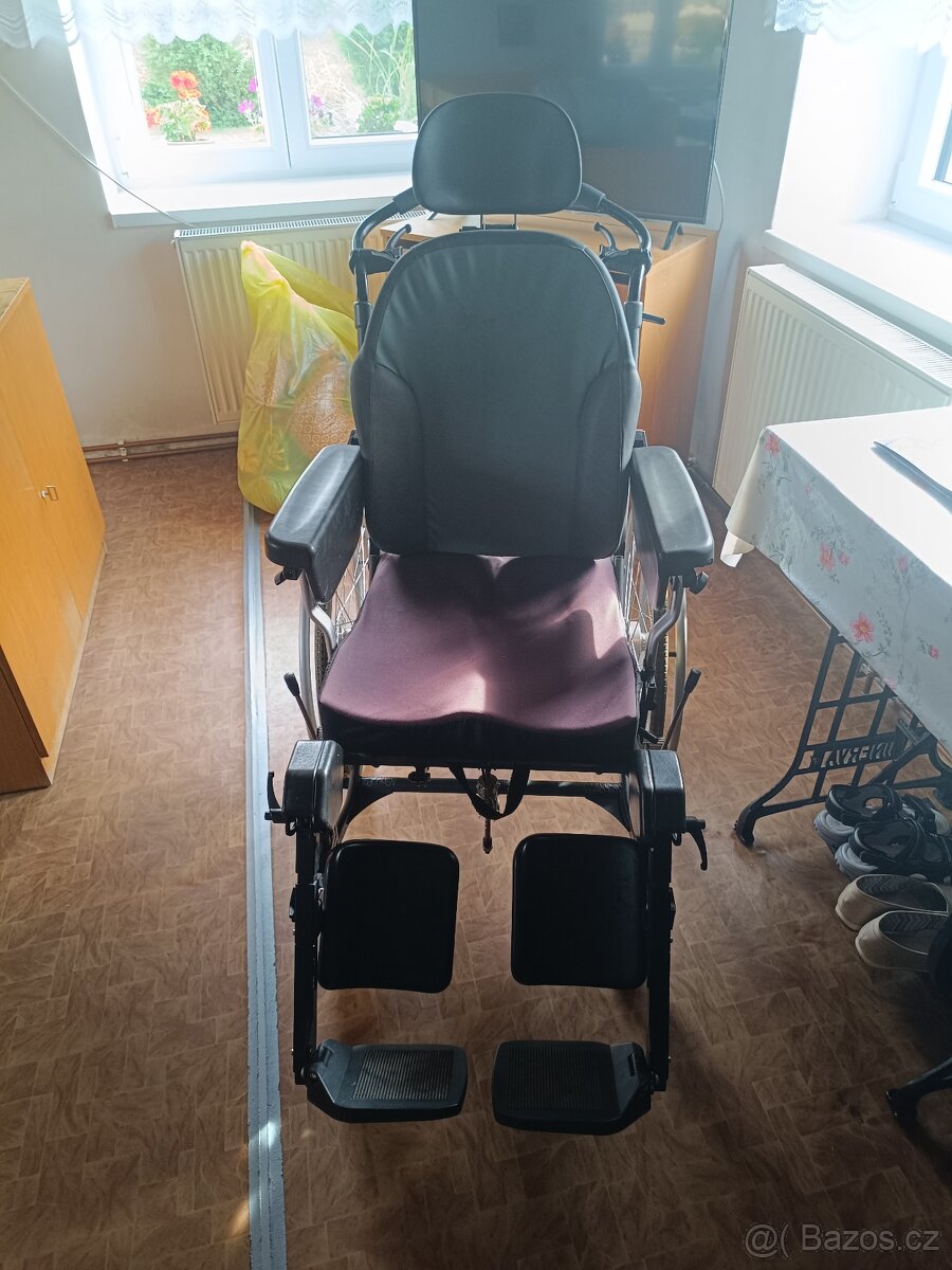 Invalidní vozík - 2