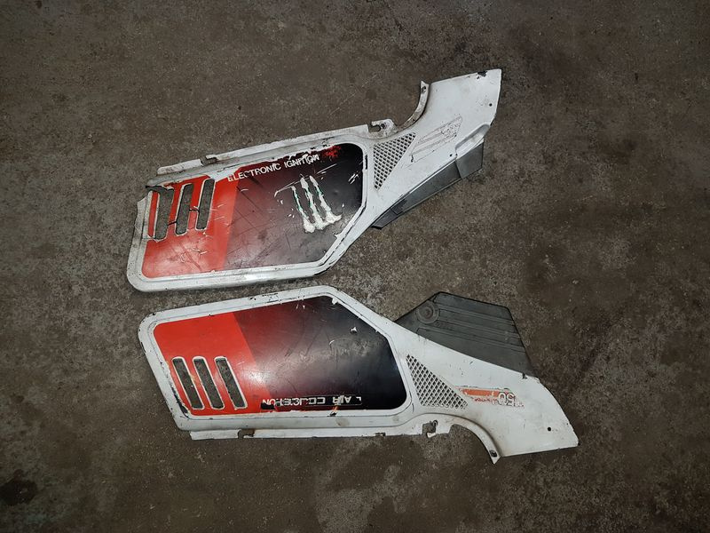 Prodám díly z Malaguti MGX 50 - zbytek dílů - 2