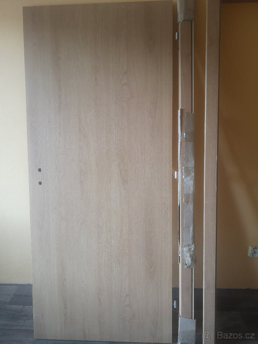 Dveře 80P se zárubní - 2