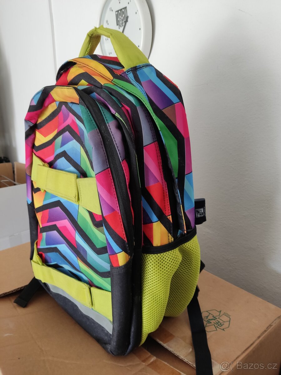 Prodám dětský školní batoh - 2
