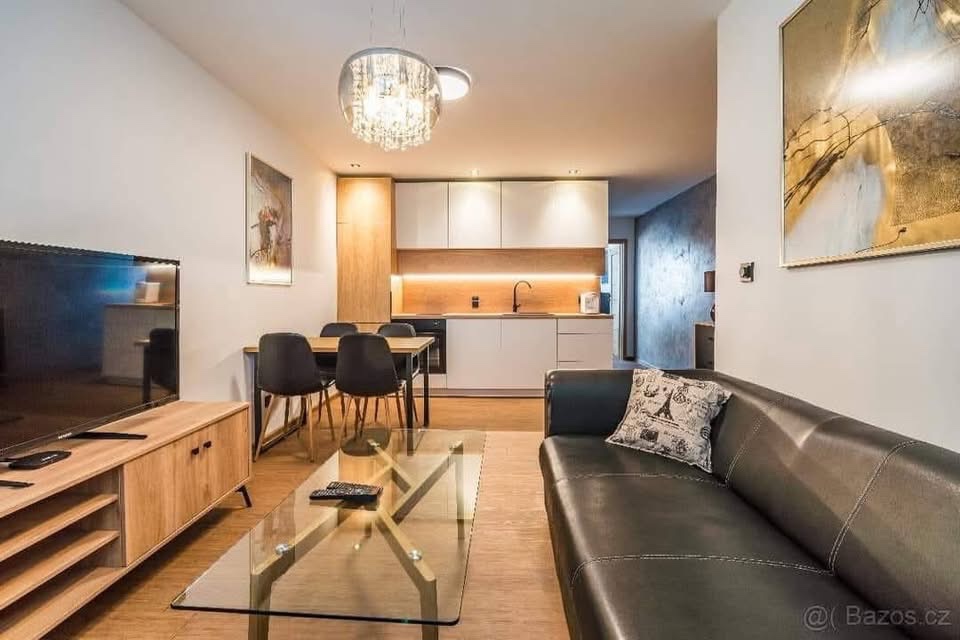 Pronájem bytu 2+1 Kyjov - 2