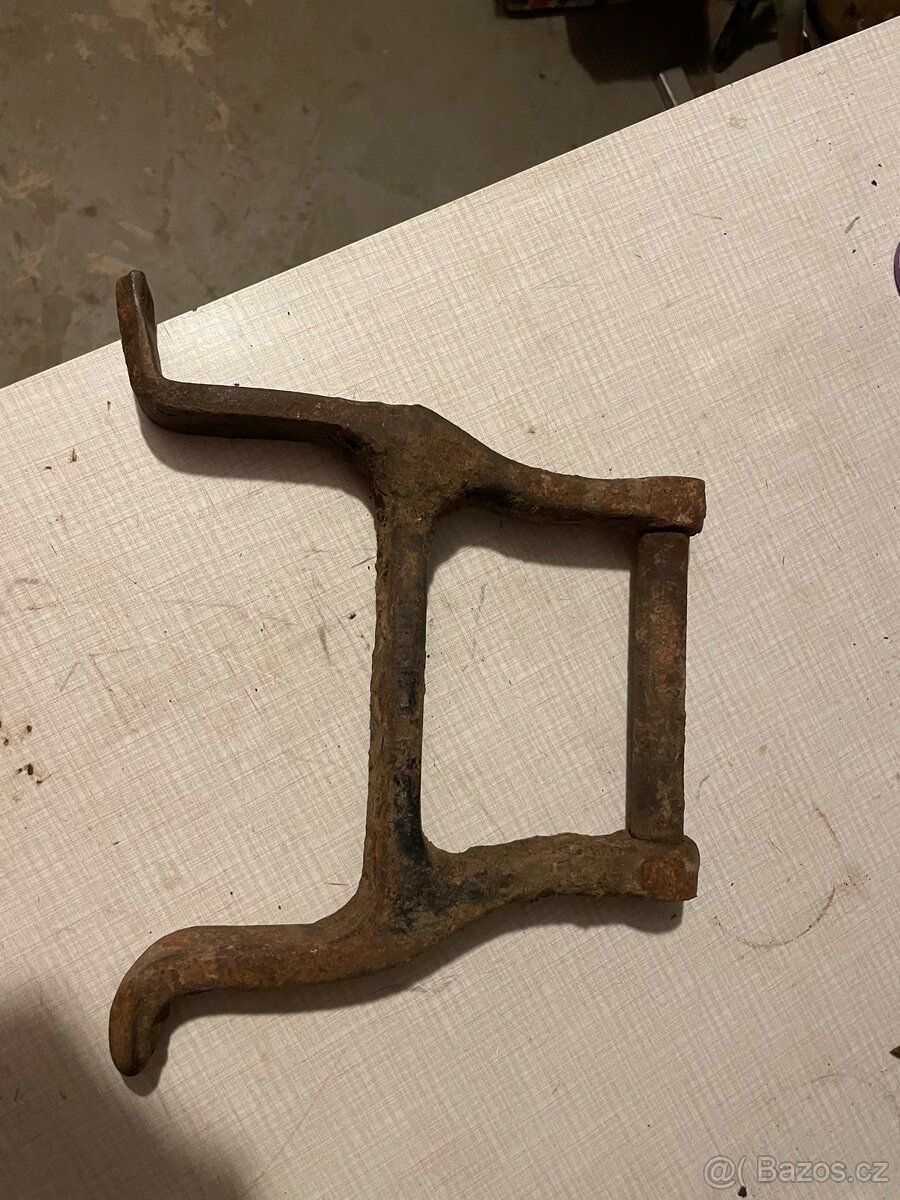 ČZ předválečná stojan - 2