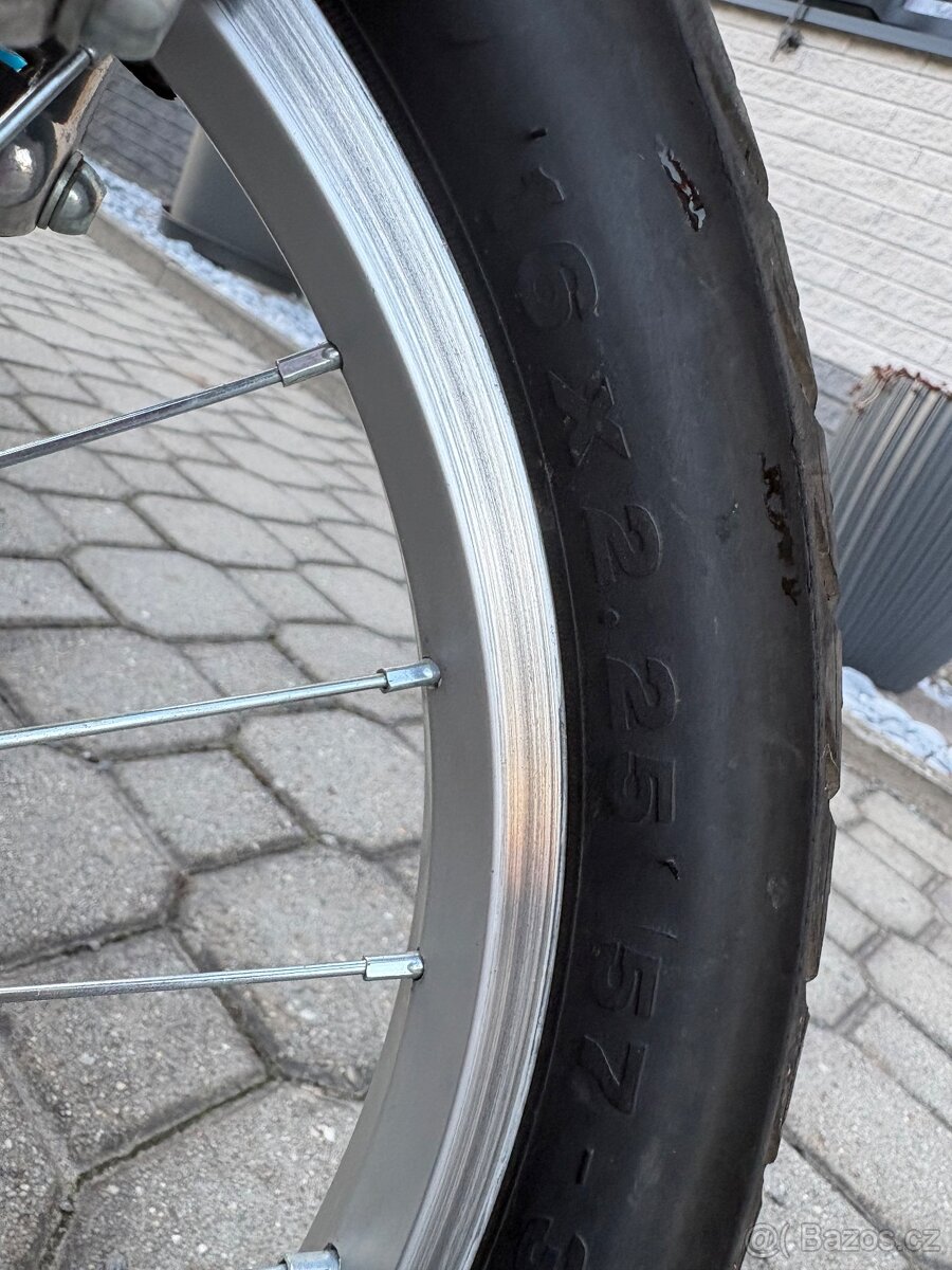 Modrá koloběžka - 2