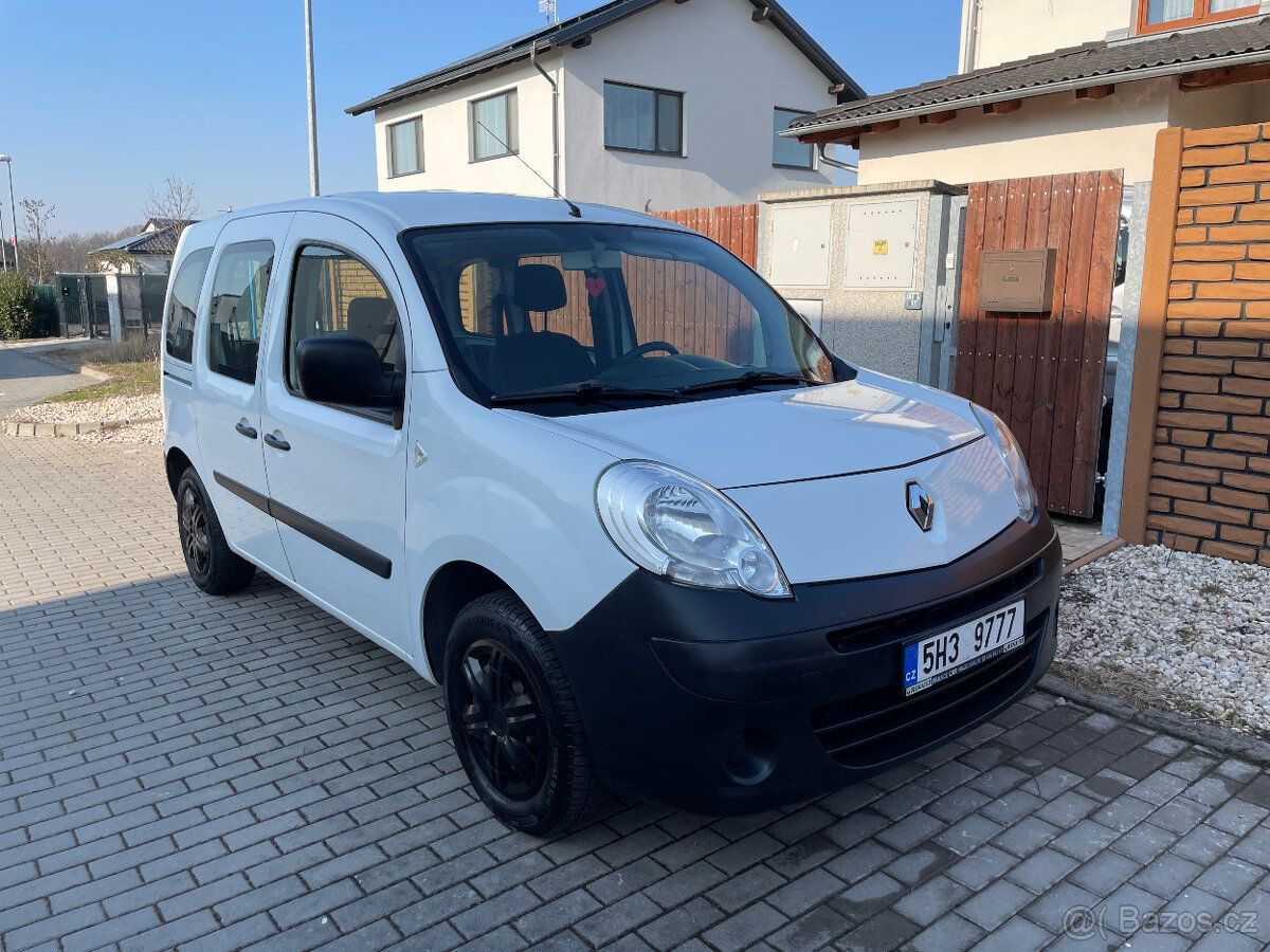 Renault Kangoo: rampa pro vozíčkáře - 2