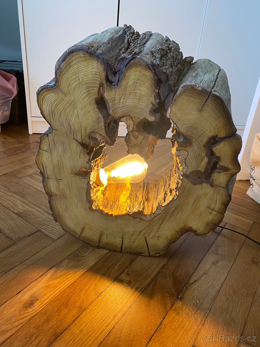 Lampička z masivu - 2